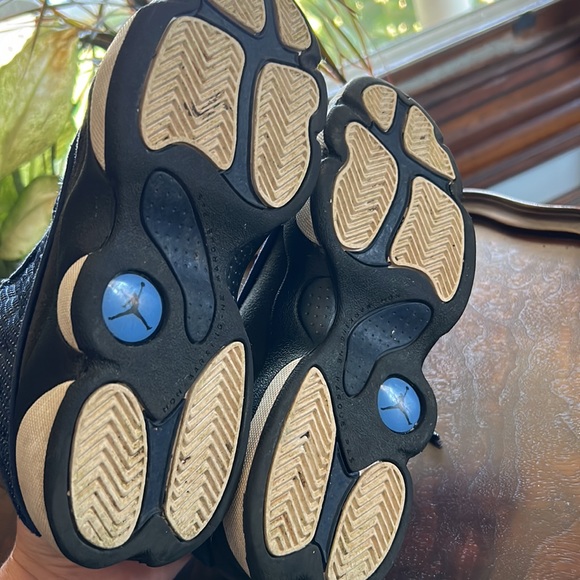 Air Jordan 13 Retro - Picture 5 of 6